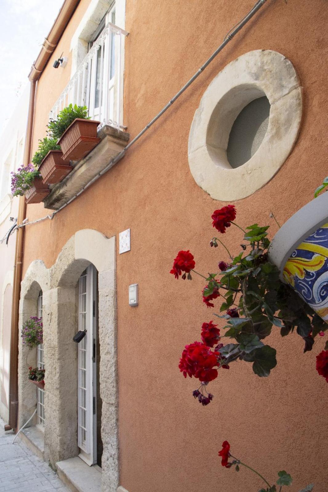 Pietra Viva Apartment Syracuse Bagian luar foto
